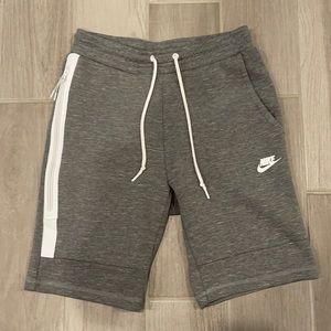 Nike tech fleece shorts